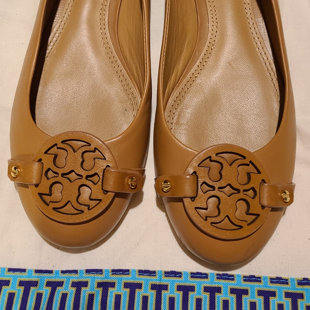 Tory Burch Gabriel Flats, size 7, Tiramisu color